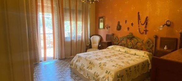 4 bedrooms Apartment in Messina, Italy No. 350466 10