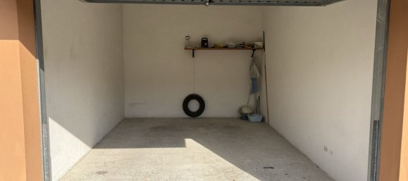 6-salle Appartement à Udine, Italy No. 179985 25