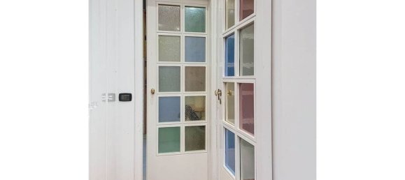 Квартира с 3 комнатами в Рим, Италия № 30419 3