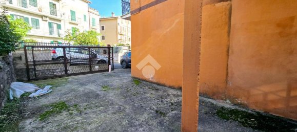 Дом с 4 комнатами в Фьяно Романо, Италия № 231767 62