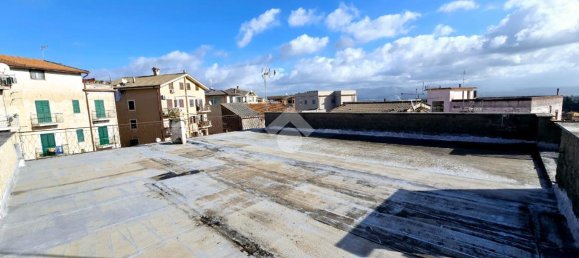 Дом с 4 комнатами в Фьяно Романо, Италия № 231767 33