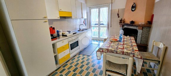 Дом с 4 комнатами в Фьяно Романо, Италия № 231767 2