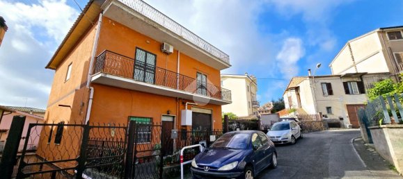 Дом с 4 комнатами в Фьяно Романо, Италия № 231767 46