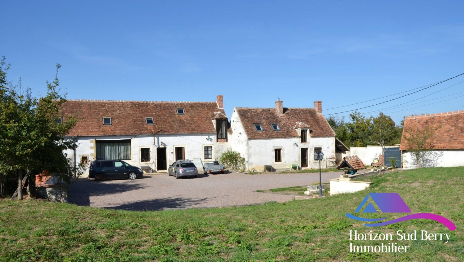 6 Schlafzimmer Haus in Le Chatelet, France, Nr. 272359