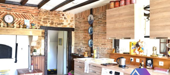 6 Schlafzimmer Haus in Le Chatelet, France, Nr. 272359 21