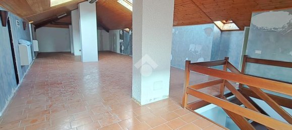 5 rooms Apartment in Carate Brianza, Italy No. 112424 19