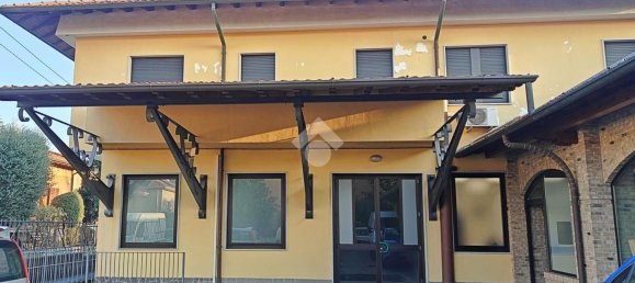5 rooms Apartment in Carate Brianza, Italy No. 112424 26