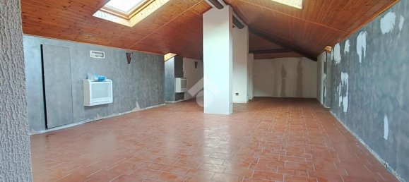 5 rooms Apartment in Carate Brianza, Italy No. 112424 18