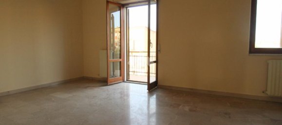 Apartamento T3 em Isola di Capo Rizzuto, Italy N.º 318073 3