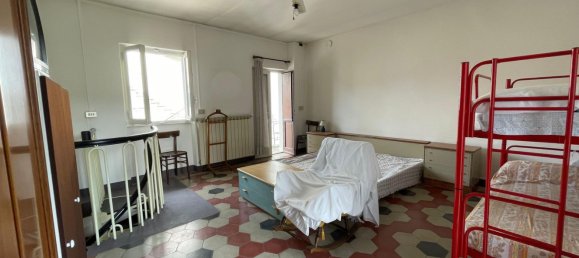 3 rooms Castles in Arona, Italy No. 274038 16