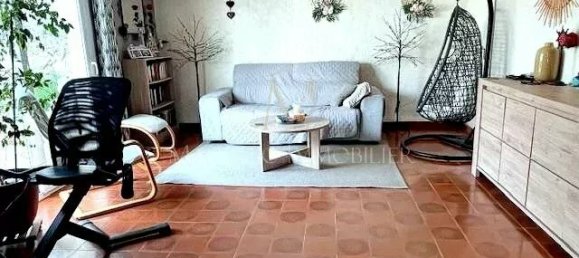 5 bedrooms House in Mauguio, France No. 294407 4