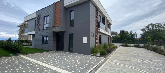 Villa 4+1 in Besikduzu, Turkey No. 20582 14