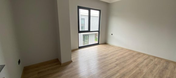 Villa 4+1 in Besikduzu, Turkey No. 20582 4