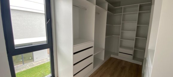 Villa 4+1 in Besikduzu, Turkey No. 20582 9