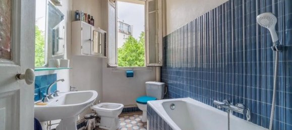 6 bedrooms Apartment in Paris, France No. 334950 18