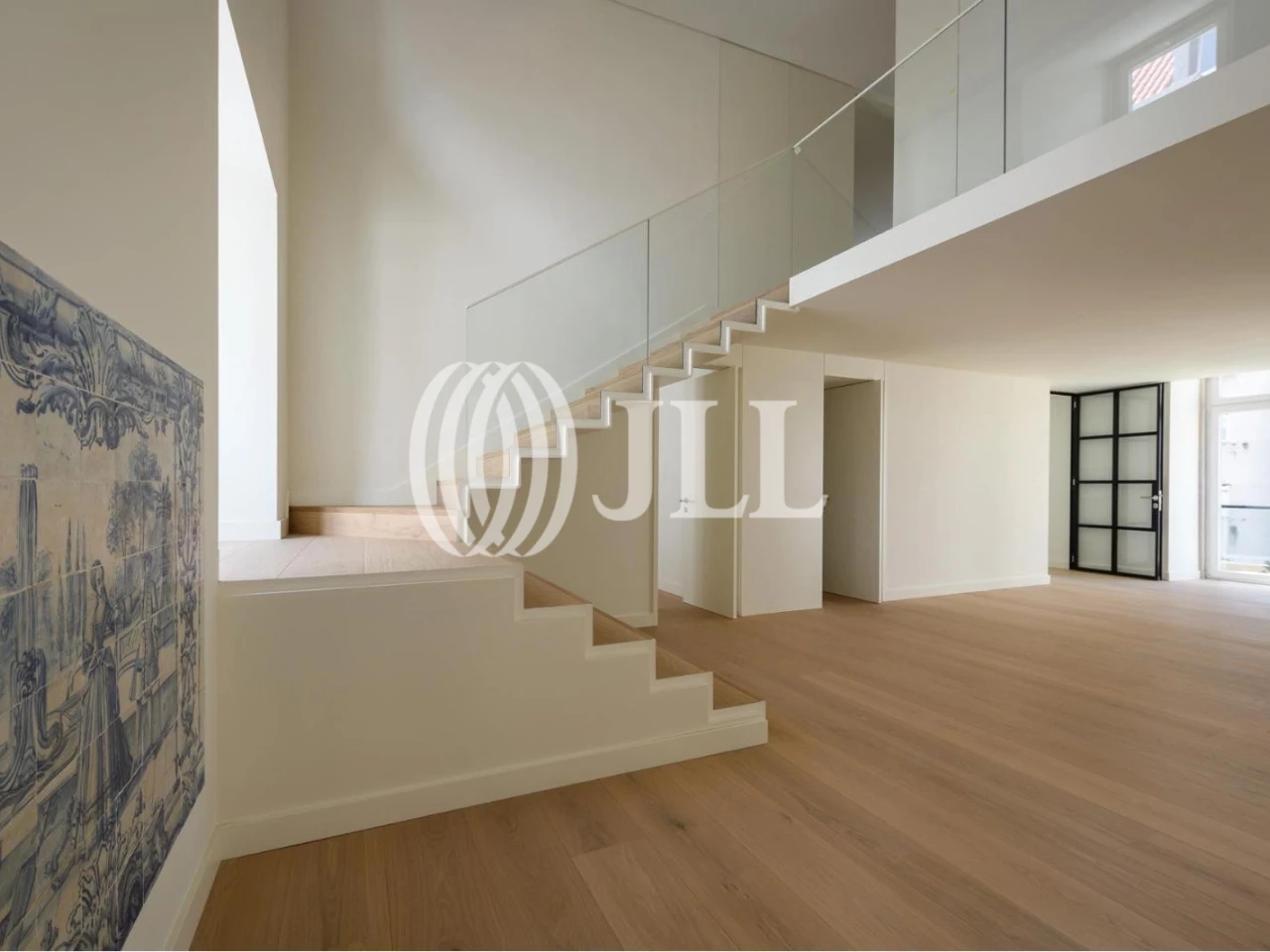 3 bedrooms Duplex in Lisbon, Portugal No. 248577