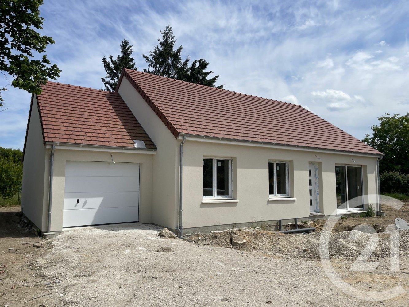 4 bedrooms House in Chateauneuf-sur-Loire, France No. 219982