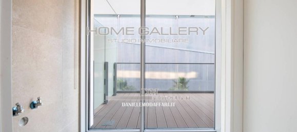 Studio in Genoa, Italy No. 170218 11