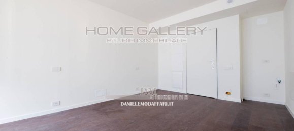 Studio in Genoa, Italy No. 170218 6