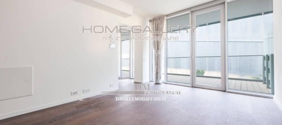 Studio in Genoa, Italy No. 170218 4