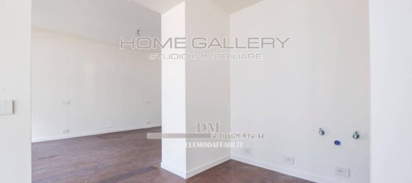 Studio in Genoa, Italy No. 170218 8