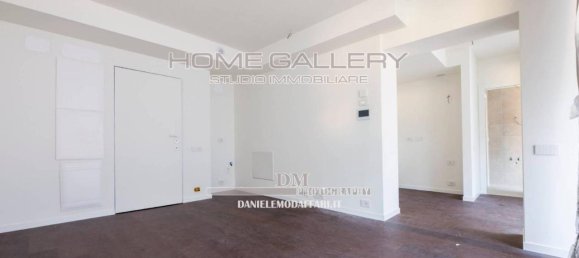 Studio in Genoa, Italy No. 170218 7