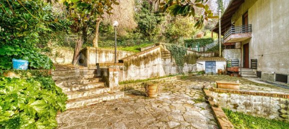 Вилла с 9 спальнями в Турин, Италия № 138618 28