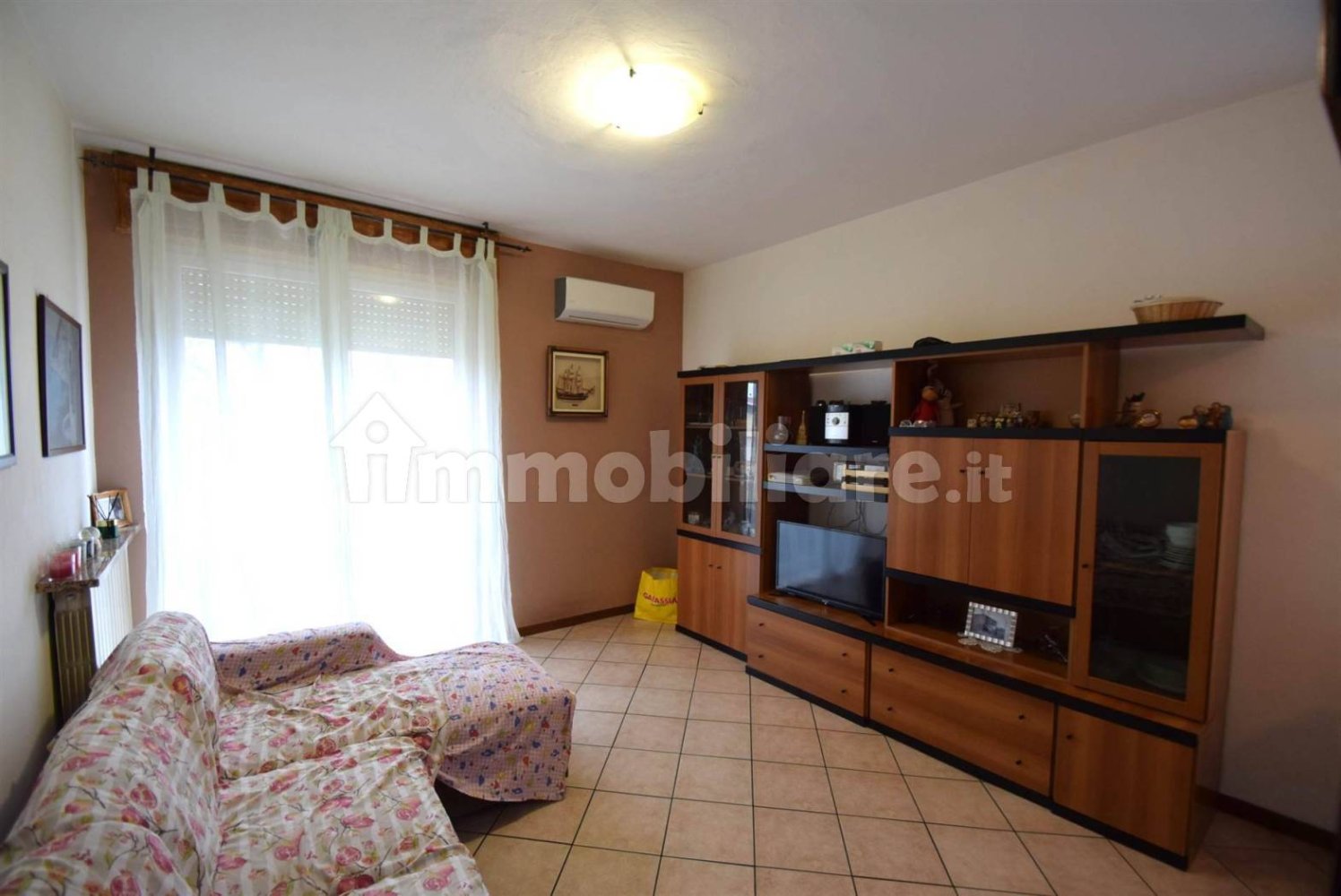 Apartamento T3 em Carpaneto Piacentino, Italy N.º 216360