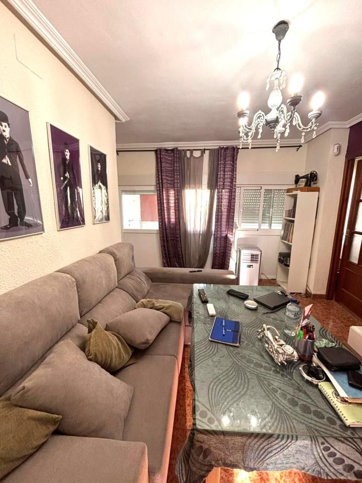 3 bedrooms Apartment in Badajoz, Spain No. 241771