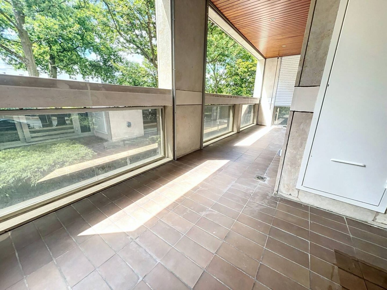 2غرفة شقة في Garches, France رقم 172004