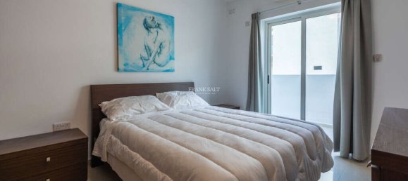 2 bedrooms Penthouse in Sliema, Malta No. 8257 10