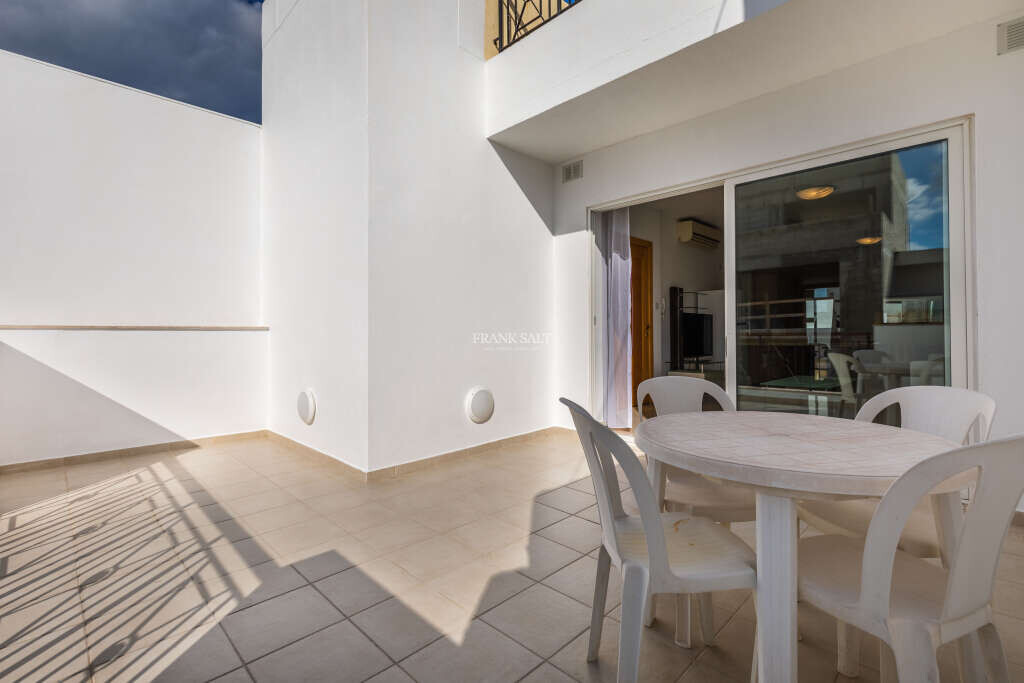 2 bedrooms Penthouse in Sliema, Malta No. 8257