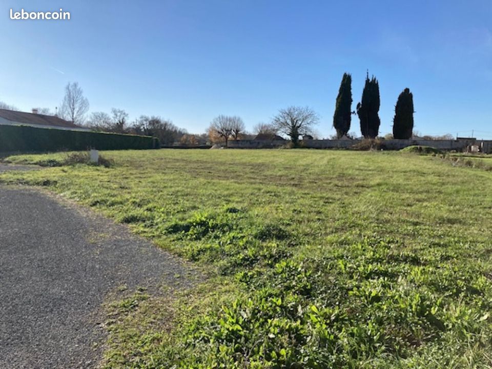 Земельный участок 1032м² в Коломбье, Франция № 107666