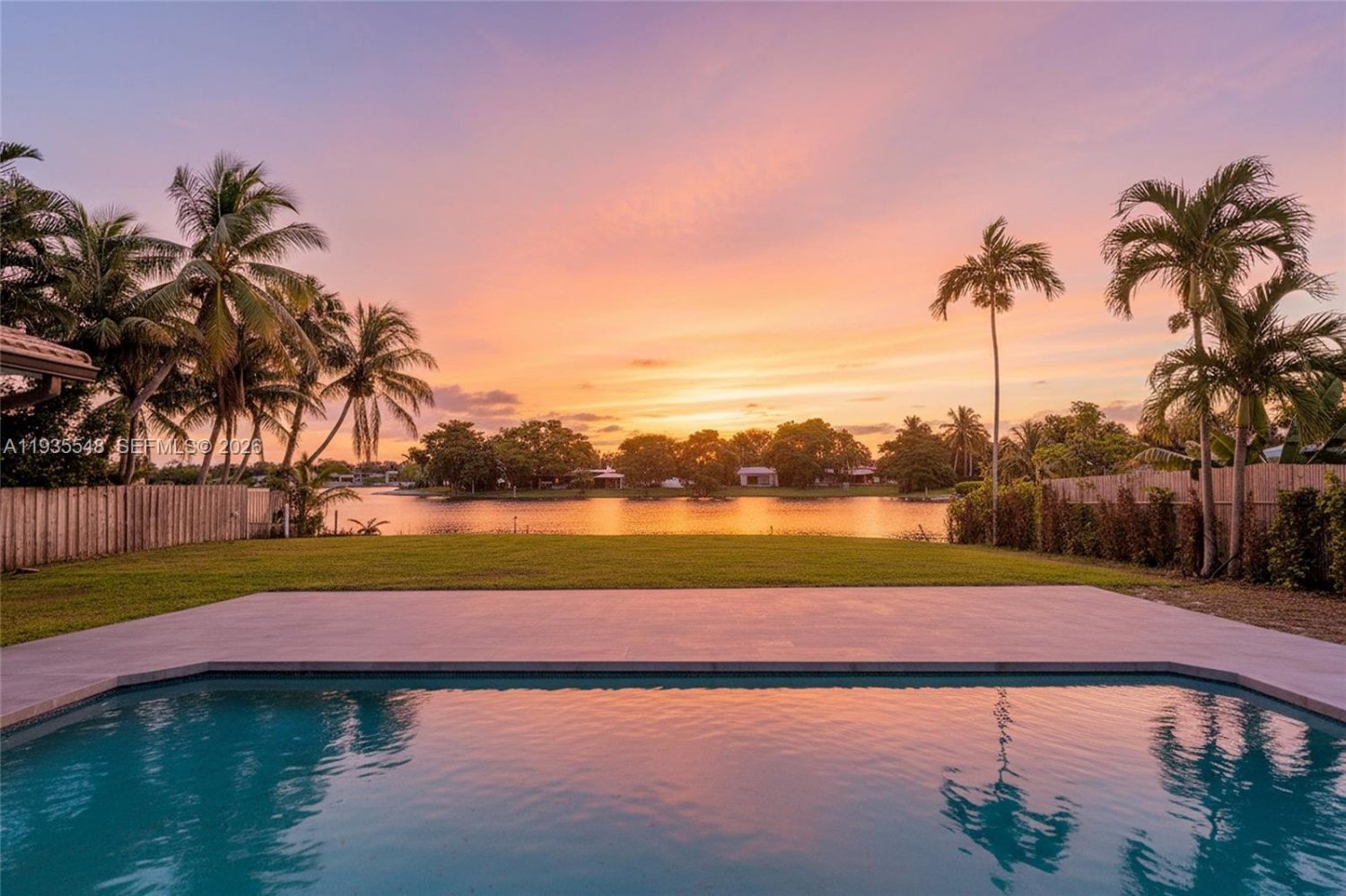 4 Schlafzimmer Villa in Miami, USA, Nr. 614998