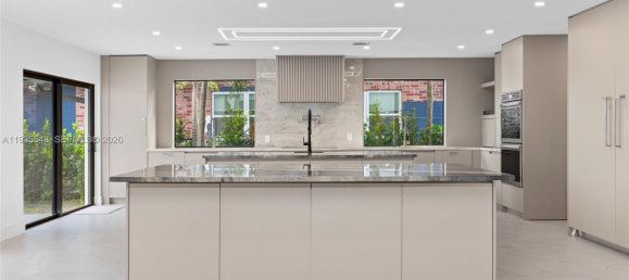 4 Schlafzimmer Villa in Miami, USA, Nr. 614998 11