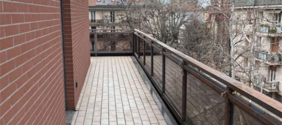 4 bedrooms Penthouse in Modena, Italy No. 20788 9