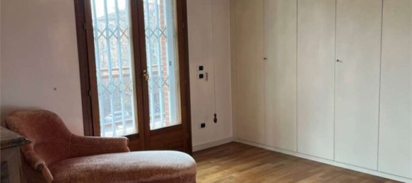 4 bedrooms Penthouse in Modena, Italy No. 20788 26