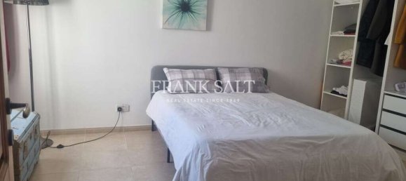 Ático de 3 dormitorios en Swieqi, Malta No. 2960 10