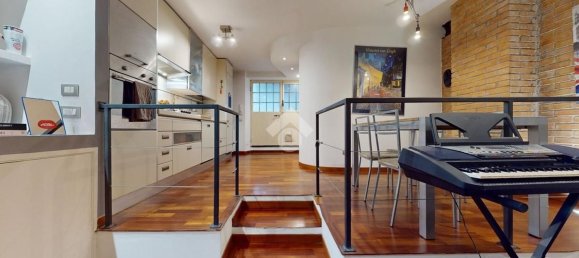 2 rooms Apartment in Milan, Italy No. 244666 3