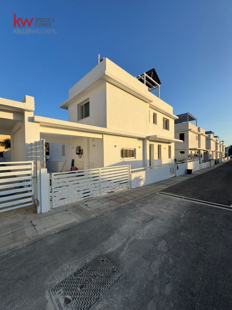 3 chambres villa à vendre à Pervolia, Larnaka, Cyprus № 26374