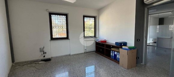80m² Office in Seriate, Italy No. 142217 13