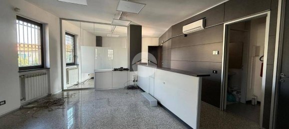 80m² Office in Seriate, Italy No. 142217 9