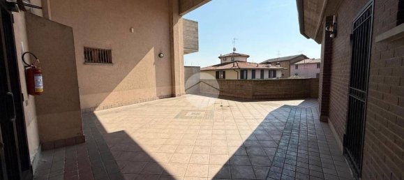80m² Office in Seriate, Italy No. 142217 5