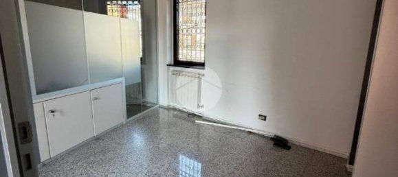 80m² Office in Seriate, Italy No. 142217 10