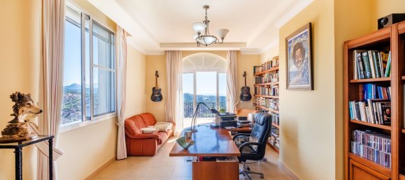 7 bedrooms House in Estepona, Spain No. 115756 13