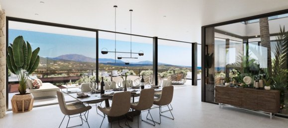 5 bedrooms Villa in Sotogrande, Spain No. 2893 3