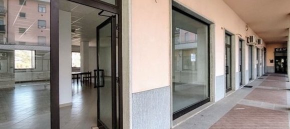 111m² Commercial property in Serravalle Scrivia, Italy No. 118861 2