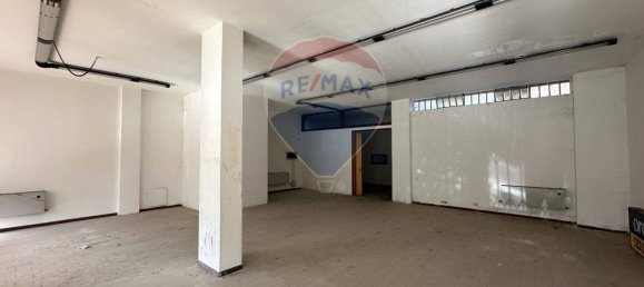 Gewerbliche Immobilie in Trescore Balneario, Italy 151m², Nr. 313780 7