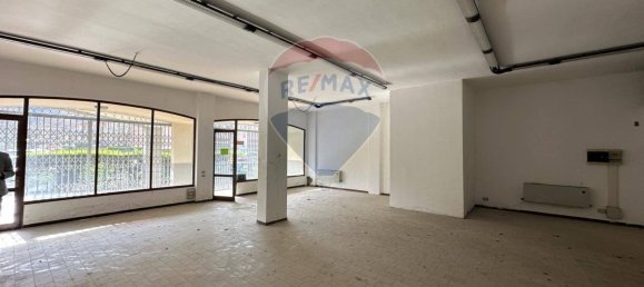 Gewerbliche Immobilie in Trescore Balneario, Italy 151m², Nr. 313780 3