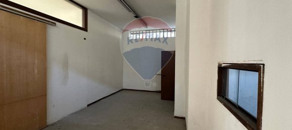 Gewerbliche Immobilie in Trescore Balneario, Italy 151m², Nr. 313780 6